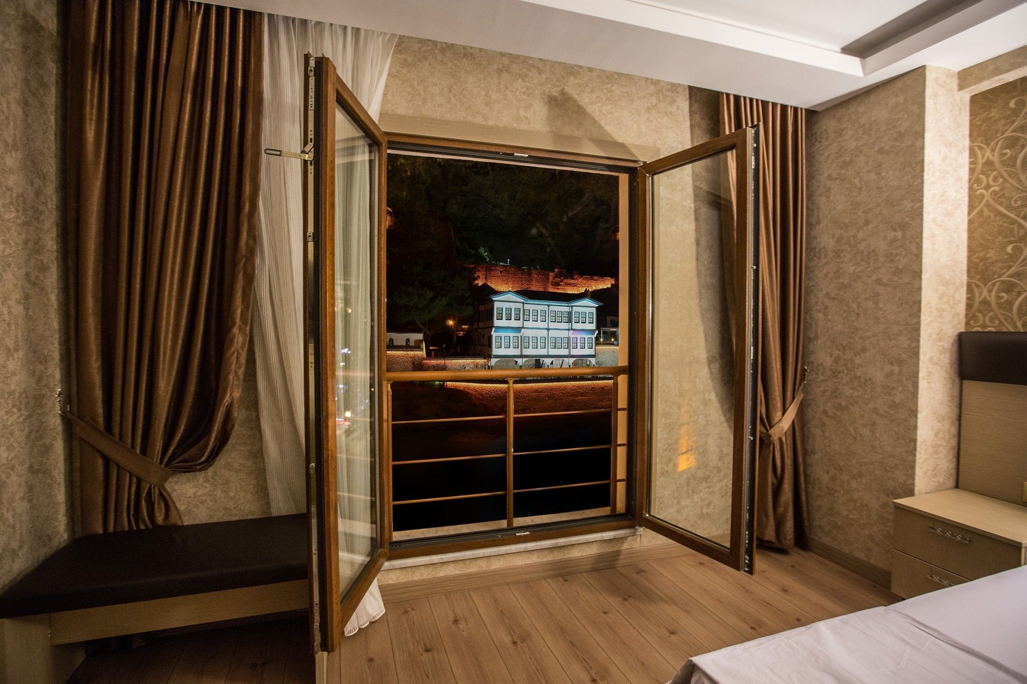 Payidar Hotel Amasya Esterno foto